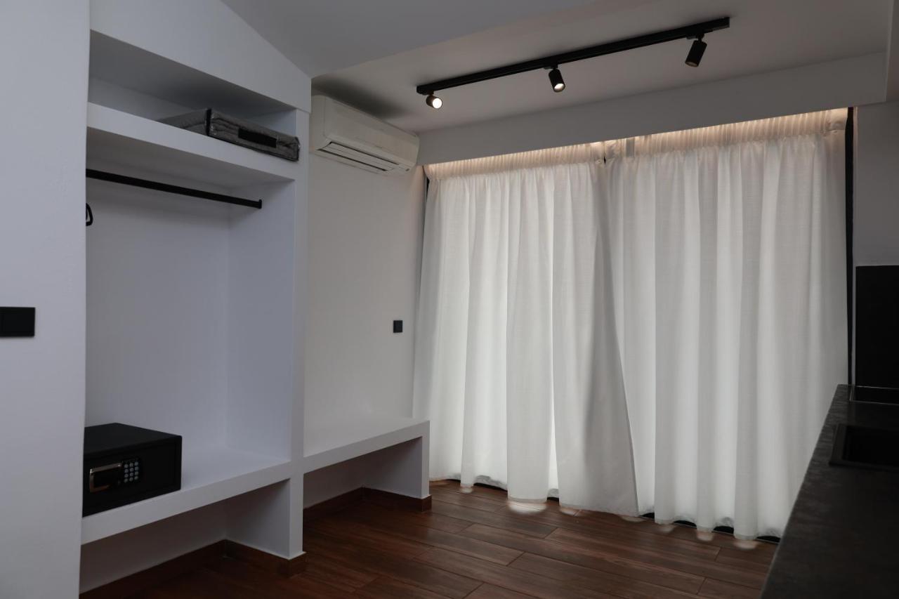 Paris-Irini Studios And Apartments Plomari Zewnętrze zdjęcie